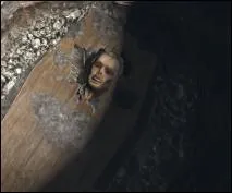 Quel personnage retrouve-t-on, dans une mission, enterr  la place de Michael De Santa  North Yankton ?