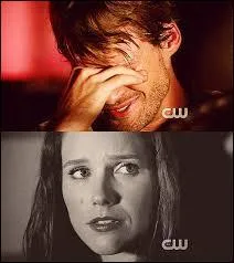 Dans la saison 9, de quoi s'en veut Julian ?