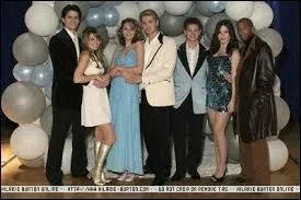 A la fin de la saison 4, o se rassemble toute la bande ?