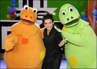 Qui est l'animateur de   In Ze Boite   ?