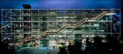 1er janvier 2000 : rouverture d'un centre national d'art et de culture  Paris, aprs 27 mois de fermeture pour travaux de rnovation. Lequel ?