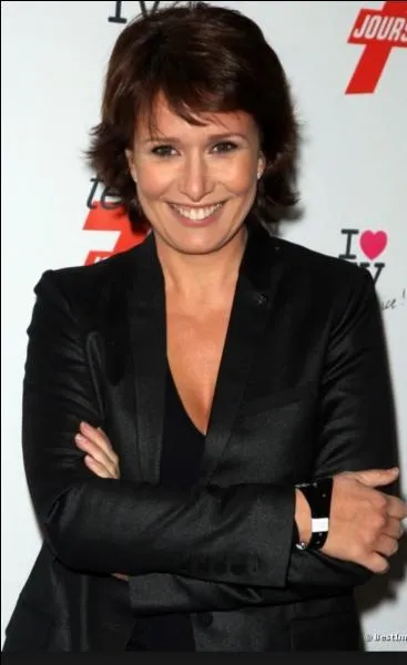 Quel est le nom de cette prsentatrice ?