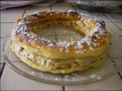 Ce gteau a t cr pour une course cycliste, d'o sa forme en roue de vlo. Comment s'appelle-t-il ?