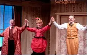 ''Suite à ce succès, les acteurs se reproduiront devant vous.''