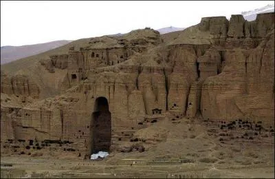 Le persan est galement la langue officielle de 2 pays, lesquels ?