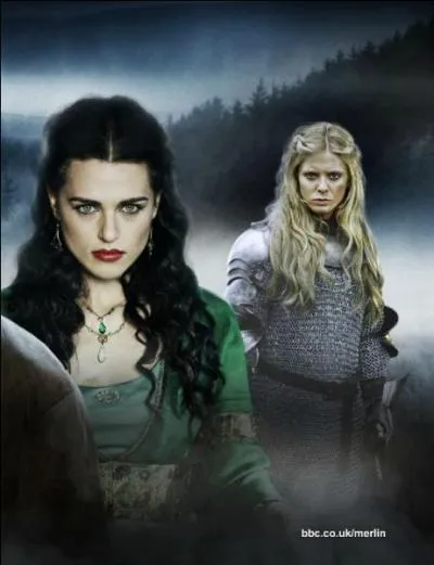 Qui est la mre d'Agravain ?