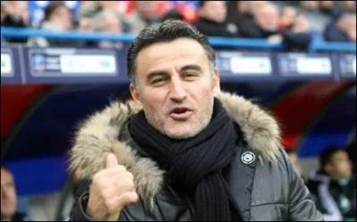 Qui est l'entraneur de l'A. S. S. E en 2012-2013 ?