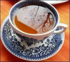 Et enfin, veuillez traduire. Le th :