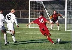 Combien faut-il de joueurs pour former une quipe de football ?