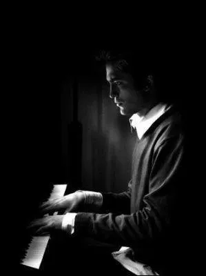 De quelles annes, Edward prfre-t-il la musique ?