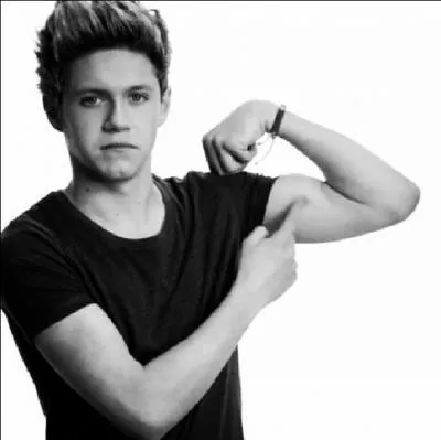 Comment se trouve-t-il en tant que petit-ami ?