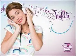 Comment s'appelle la mre de Violetta ?
