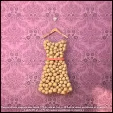 Une pomme de terre en robe des champs est cuite :