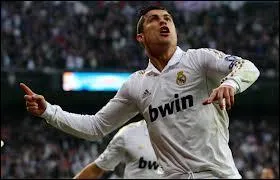 Quel ge a le fils de Cristiano (dcembre 2013) ?