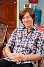 Comment s'appellera le nouveau demi-frre de CeCe ?