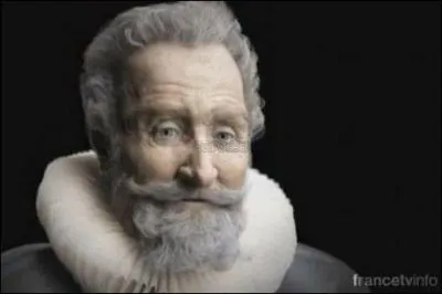 Henri IV : ''Il devint catholique en voyant qu'il n'aurait pas pu l'être s'il était resté protestant. Sur son ordre, Lady de Nantes met fin aux guerres de religion, après elle a couché avec Louis XIV. Henri IV voulait que chaque français ait sa poule le dimanche. Il fut tué dans un accident de voiture par un fou appelé Cadillac qui fut écartelé par une Quatre-Chevaux.''