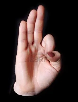  quelle lettre correspond cette image ?