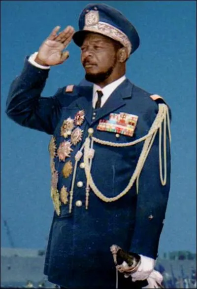 1er janvier 1966 : prise du pouvoir en Centrafrique par ce colonel qui se proclama empereur en 1976. Qui fut renvers en 1979 ?