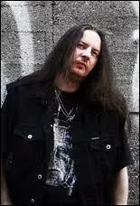 Christian  Witchhunter  Dudek nous a quitt en 2008. Dans quelle formation allemande culte de thrash metal a-t-il offici en tant que batteur de 1981  1992 ?