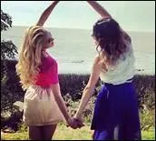 Pour de vrai, Mercedes est-elle vraiment la meilleure amie de Martina ?