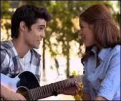 Comment s'appelle la chanson que chantent Tomas et Violetta ?