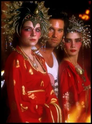 En 1986, il joue dans  Jack Burton dans les griffes du mandarin . Pour quel ralisateur hongkongais ce film est-il un vritable hommage ?