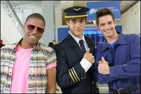 Quels ont t les deux espions secrets de ce monsieur ?