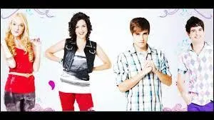 Avec qui Leon sort-il au dbut de la srie 1 ?