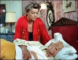 Sorti sur les crans en 1971, c'est un film franais o l'on retrouve notamment Jean Gabin et Simone Signoret :