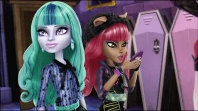 Comment s'appelle la meilleure amie d'Holween ?