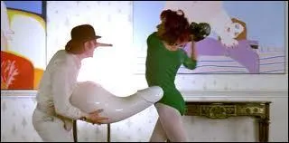 Qui est cette dame, implicitement lesbienne ?