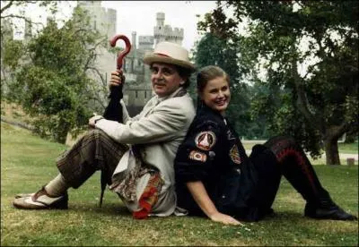 Qui est la compagne principale du 7e docteur ?