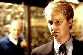 Sorti sur les crans en 2002, l'action de ce film amricain se droule chronologiquement avant  Le Silence des agneaux . Les rles majeurs de ce film sont tenus par Edward Norton, Ralph Fiennes, Anthony Hopkins et Harvey Keitel :