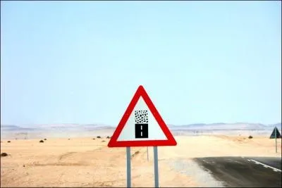 Ici, si vous tes au volant de la voiture, vous devez savoir...