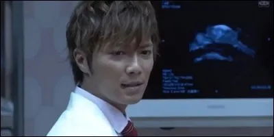 Il interprète le rôle de Masaru Hanabishi, le principal rival de Tottori Kenichi, le héros. Dans quel drama est-ce ?