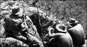 De 1954  1962, une nouvelle fois la France s'engagea dans un conflit arm sur l'un de ses territoires coloniaux. Situ en Afrique du Nord, il s'agit de :