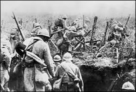 Quel surnom est donn  la Premire Guerre mondiale, vritable boucherie qui dura quatre annes de 1914  1918 ?
