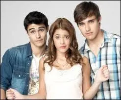 Entre qui et qui Violetta hsite-t-elle ?