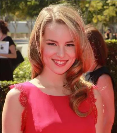 Quel est le nom de famille de Teddy ?