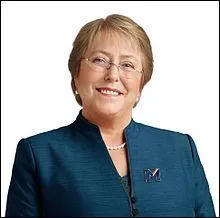 Chef d'tat chilienne, je viens d'tre rlue  la tte de mon pays pour un mandat de 4 ans, De tendance socialiste, je dfends les droits des femmes  travers le monde. Qui suis-je ?