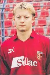 Qui est ce footballeur ?