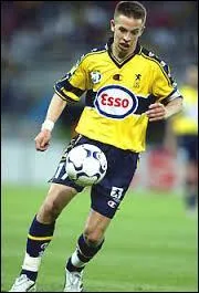 Qui est ce footballeur ?