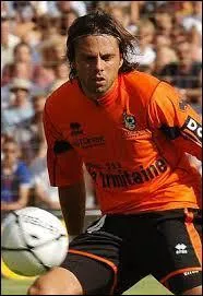 Qui est ce footballeur ?