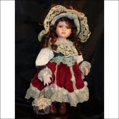 Comment tait la poupe dans le titre d'un roman de Gaston Leroux ?