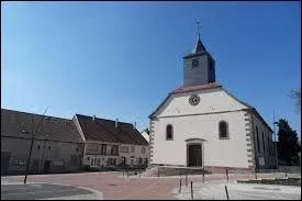 Nous terminons par une visite de la commune de Sarraltroff. Nous serons ...