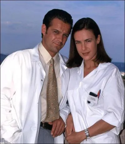 Laura aura une liaison avec un de ses collgues de travail, comment se prnomme le garon ?