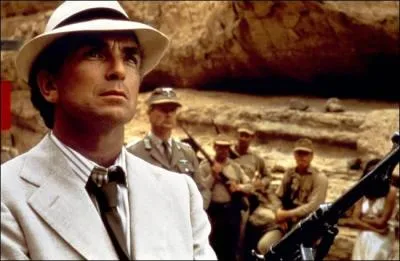 Dans le premier Indiana Jones, tourn en 1981, que recherche le clbre archologue en mme temps qu'un groupe nazi ?