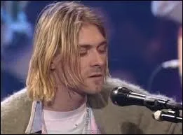 Qui a dj dclar avec humour qu'il reprenait la chanson  The Man Who Sold The World  de Nirvana, alors que c'est le contraire ?