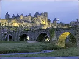 Quelle est la bonne orthographe de cette ville de l'Aude ?