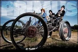 A quel groupe les mtalleux de Primus rendent-ils hommage en reprenant l'intro de  Master Of Puppets  pendant leurs concerts ?